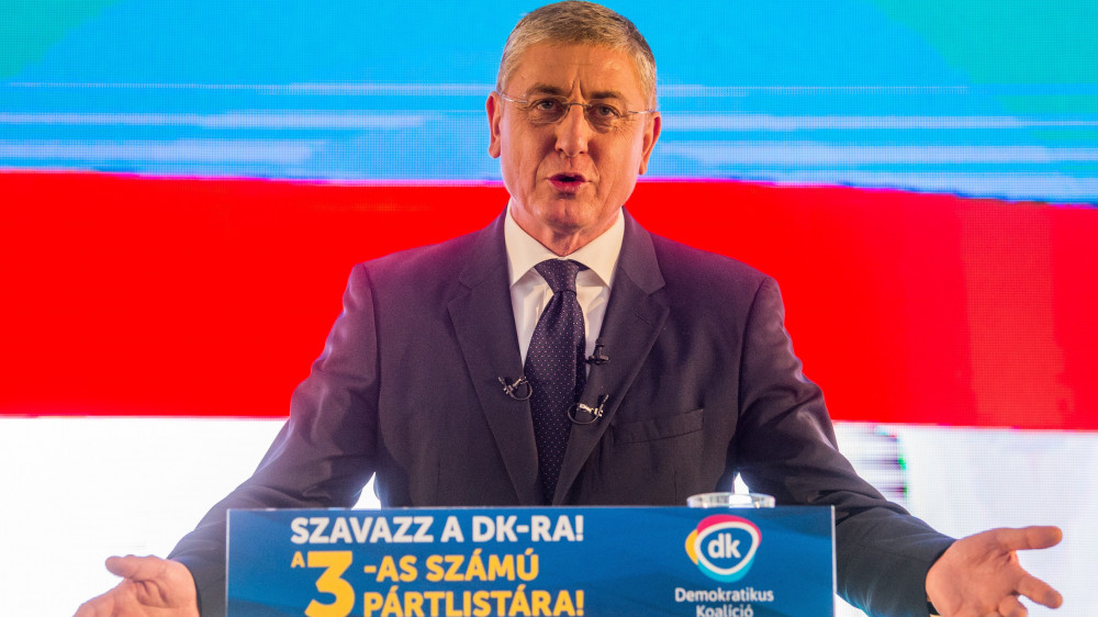 Gyurcsány Ferenc, a DK elnöke a párt Gyere bátran, Magyarország! címmel tartott kampányrendezvényén a XIII. kerületi Szent István parkban 2018. április 6-án.