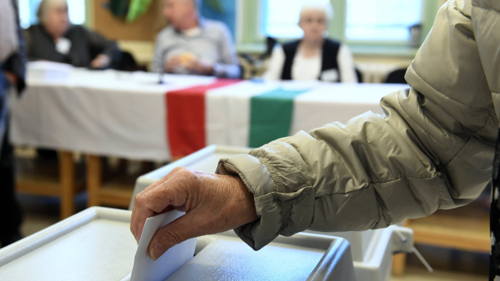 Szavazás a Zugligeti Általános Iskolában az országgyűlési képviselő-választáson 2018. április 8-án.