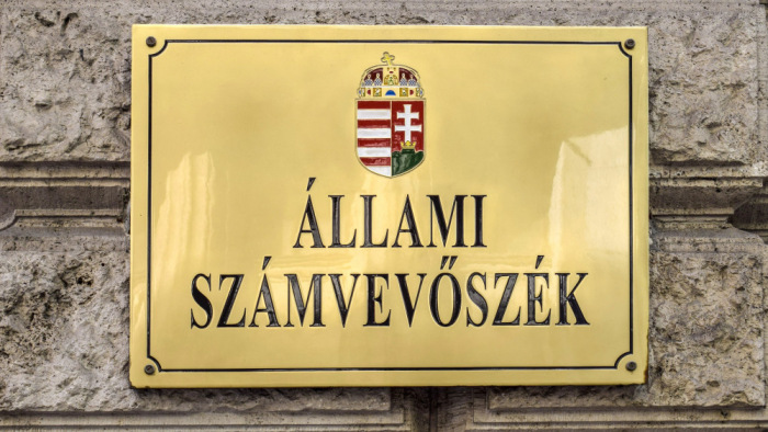 Budapesti iskola állami támogatásának felfüggesztését javasolja az ÁSZ