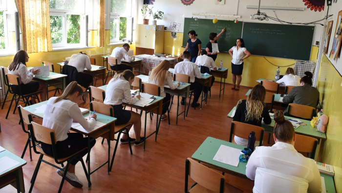 Veszprémi középiskola vezeti az országos rangsort