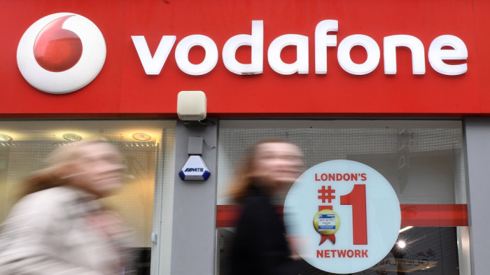 Átvágta egy munkagép a Vodafone kábelét