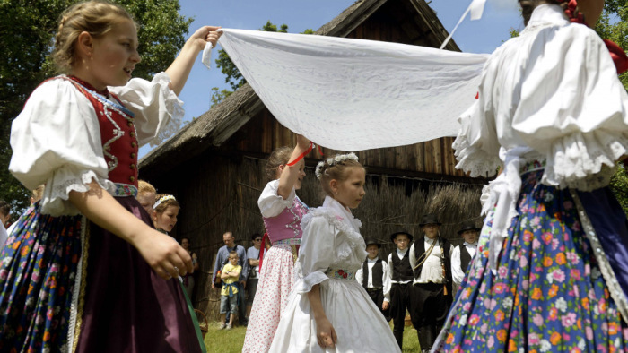 Egy ősi kultusz egyetlen nyoma az egyik magyar pünkösdi hagyomány