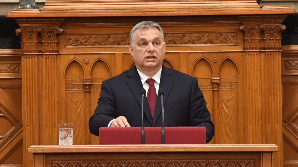 Orbán Viktor miniszterelnök beszédet mond az Országgyűlés plenáris ülésén 2018. május 18-án.