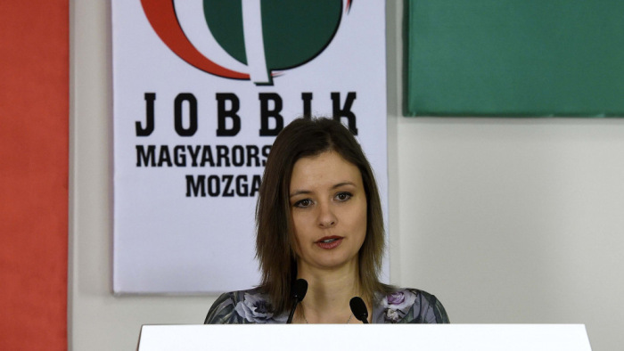 Dúró Dóra kilép a Jobbikból