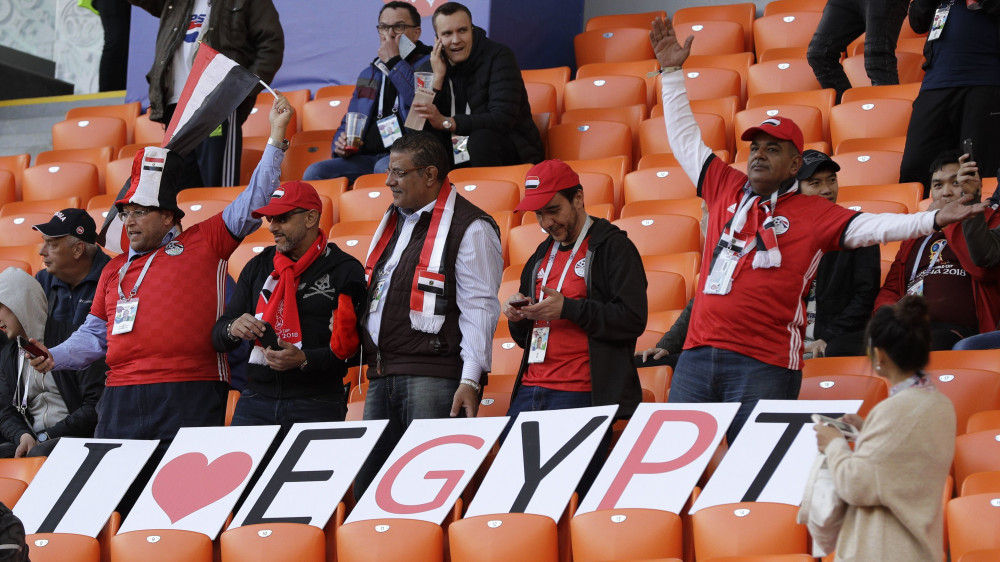 Jekatyerinburg, 2018. június 15.Egyiptomi szurkolók a Jekatyerinburg Arénában az oroszországi labdarúgó-világbajnokság A csoport első fordulójában játszott Egyiptom - Uruguay mérkőzés előtt 2018. június 15-én. (MTI/AP/Mark Baker)