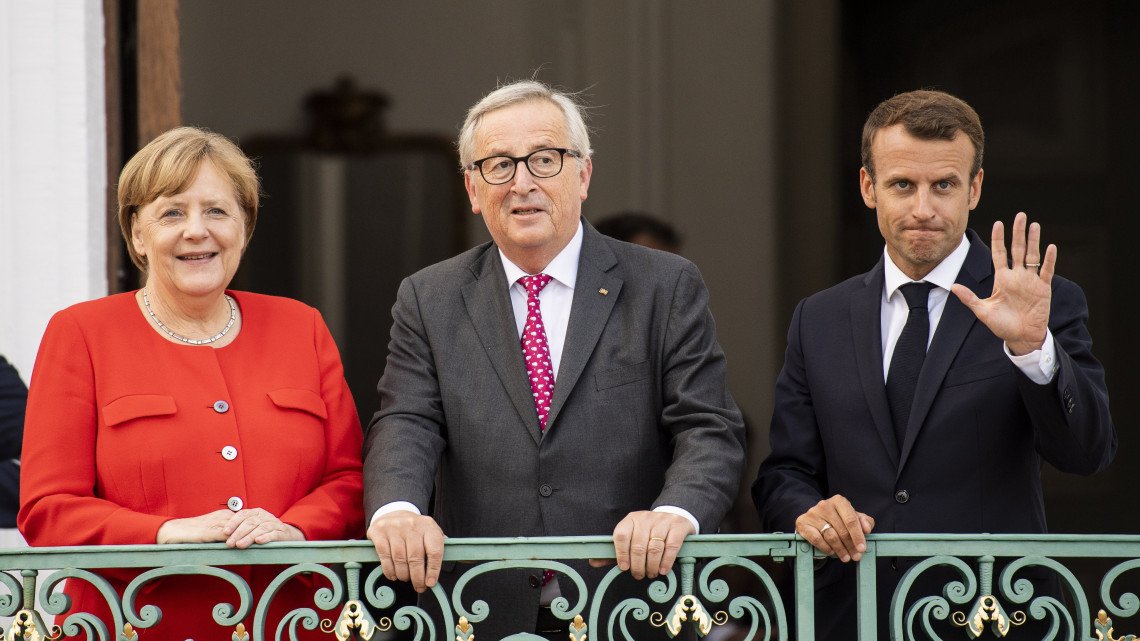 Merkel és Macron is erősebb uniós határokat akar