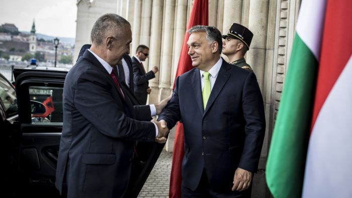 Orbán Viktor az albán államfővel tárgyalt
