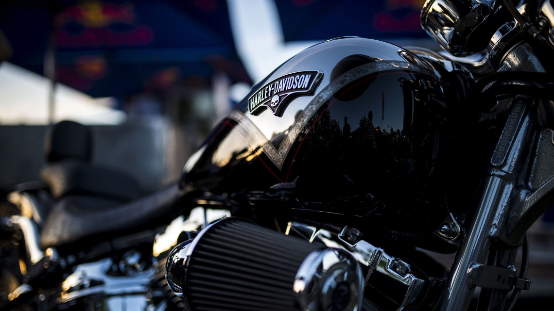 Egy motorkerékpár a Harley-Davidson Open Road Festen, Alsóörsön 2017. június 9-én.