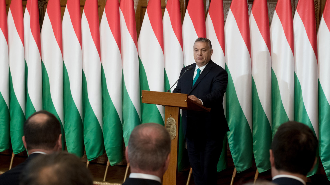 Orbán Viktor miniszterelnök a kormányhivatalok vezetőinek kinevezésén a Parlament Vadásztermében 2018. június 26-án.