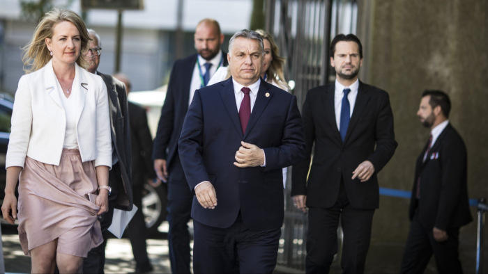 Orbán Viktor: az európai demokrácia megbicsaklott