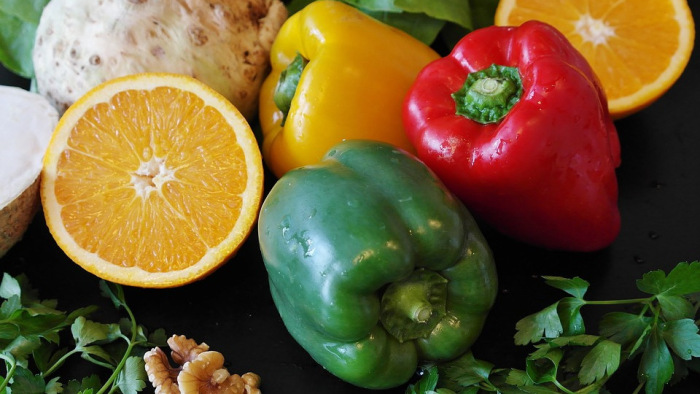 Zöldségek, gyümölcsök is segíthetnek a leégés ellen