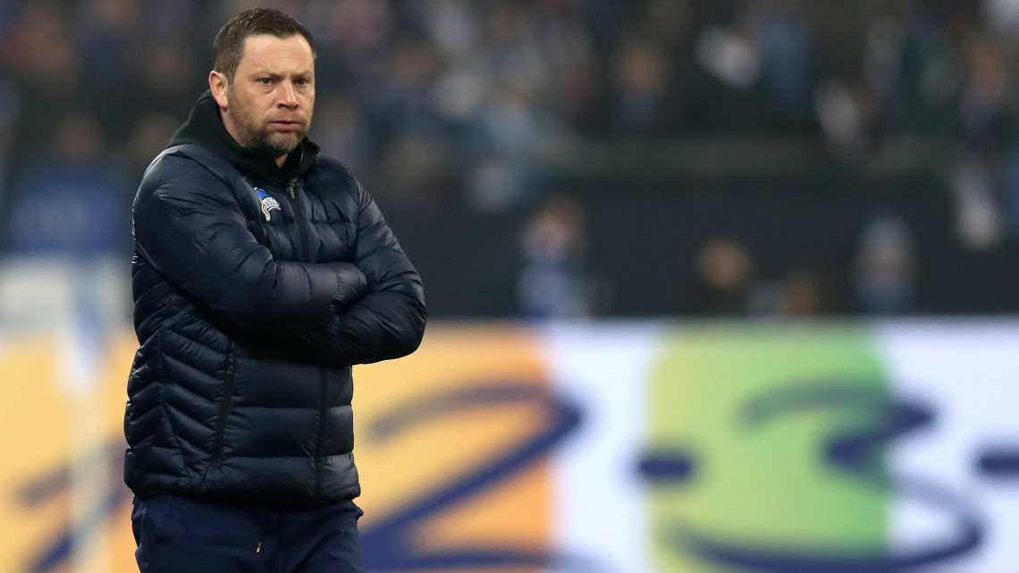 Gelsenkirchen, 2018. március 3.Dárdai Pál, a Hertha BSC vezetőedzője csapatának a Schalke ellen a német első osztályú labdarúgó-bajnokságban játszott mérkőzésén Gelsenkirchenben 2018. március 3-án. (MTI/EPA/Friedemann Vogel)
