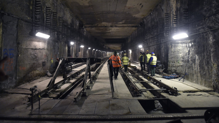 Megszólalt a BKV a 3-as metró csúszó felújítása ügyében