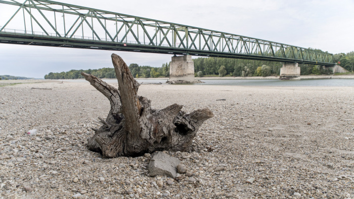 Sorra dönti a rekordokat a vízhiányos Duna