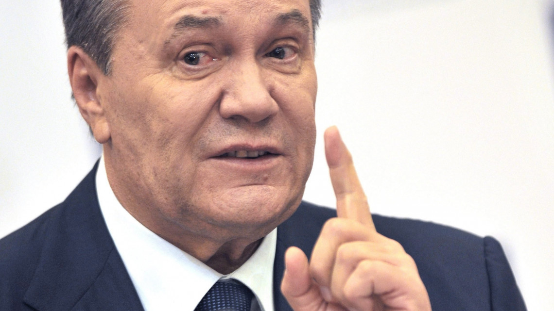 Rosztov-na-Donu, 2016. november 25.Viktor Janukovics volt ukrán elnök sajtótájékoztatót tart a dél-oroszországi Rosztov-na-Donuban 2016. november 25-én. Az Oroszországba menekült volt államfő kijelentette, hogy meg kell őrizni Ukrajna területi egységét, de a Donyec-medencei konfliktus addig nem oldódik meg, amíg a régió nem kap széleskörű autonómiát. (MTI/EPA/Alekszandr Blotnyickij)