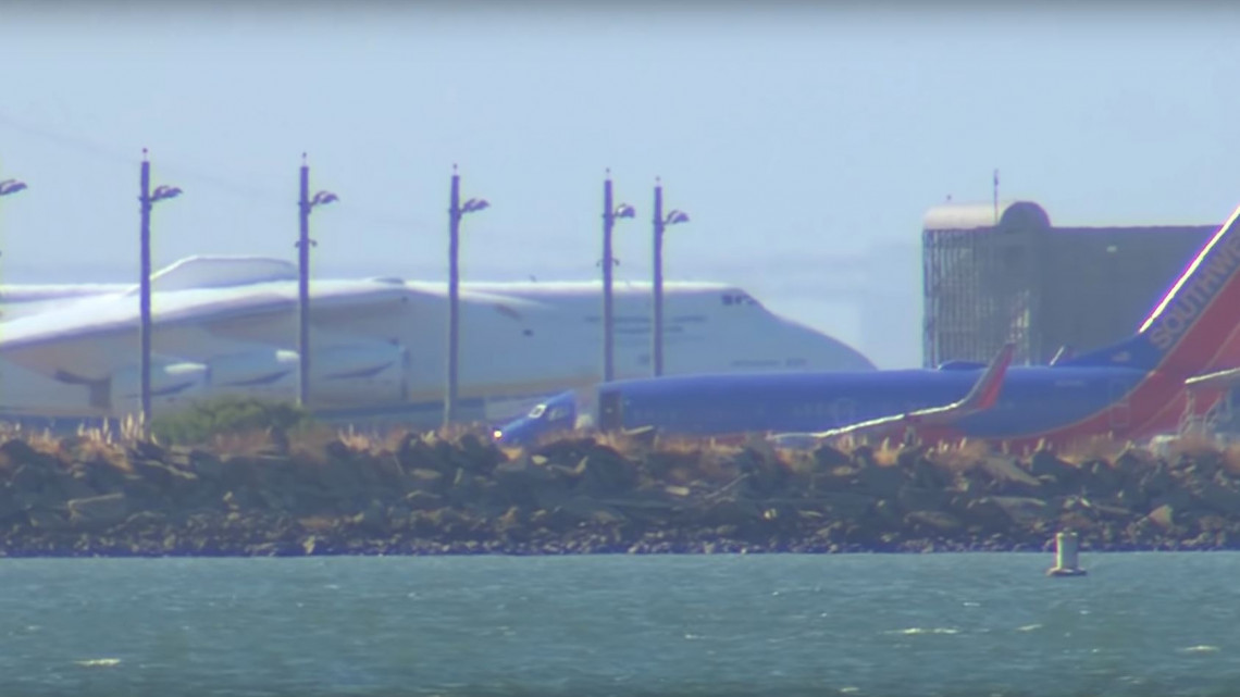 Rekordot döntött a világ legnagyobb repülője - videóval