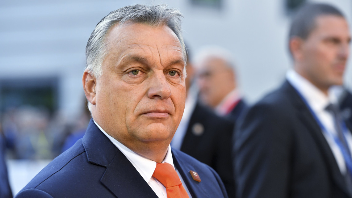 Salzburg, 2018. szeptember 20.Orbán Viktor miniszterelnök érkezik az Európai Unió salzburgi nem hivatalos csúcstalálkozójának második napi ülésére 2018. szeptember 20-án. (MTI/AP/Kerstin Joensson)