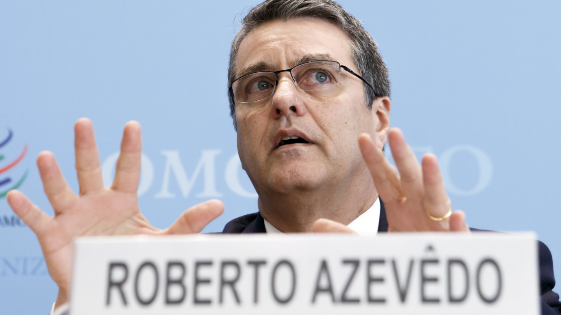 Genf, 2017. április 12.Roberto Azevedo, a Kereskedelmi Világszervezet, a WTO brazil vezérigazgatója sajtótájékoztatón ismerteti a WTO 2016-os éves jelentését a szervezet genfi székházában 2017. április 12-én. (MTI/EPA/Salvatore Di Nolfi)