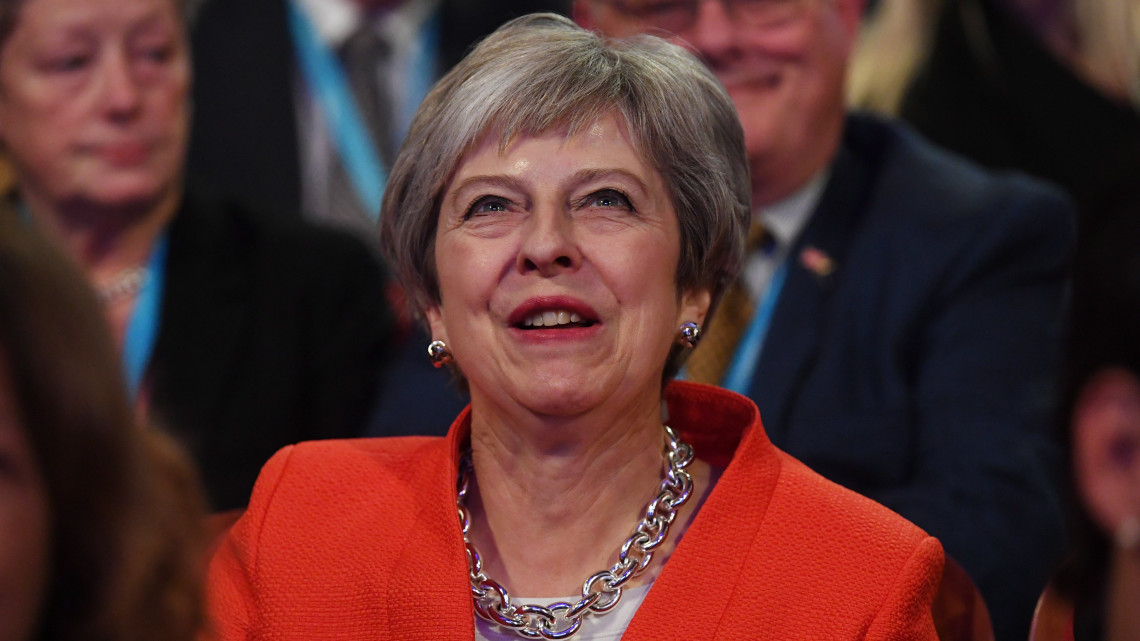 Birmingham, 2018. szeptember 30.Theresa May brit miniszterelnök a kormányzó brit Konzervatív Párt Birminghamben kezdődő éves kongresszusának első napján Birminghamben 2018. szeptember 30-án. (MTI/EPA/Neil Hall)