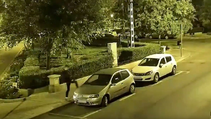 Harmincegy autót rongált meg egy férfi Budapesten