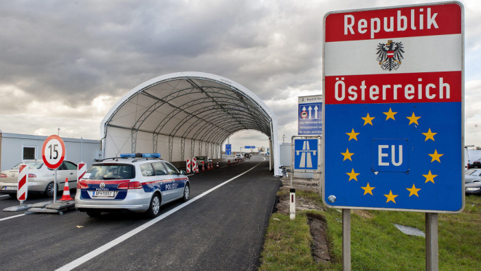 Négy helyen ismét megnyitják az osztrák határt
