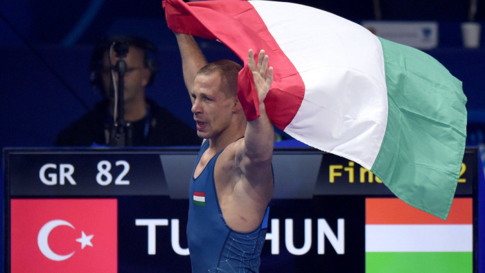 Bácsi aranyat nyert a budapesti birkózó-világbajnokságon