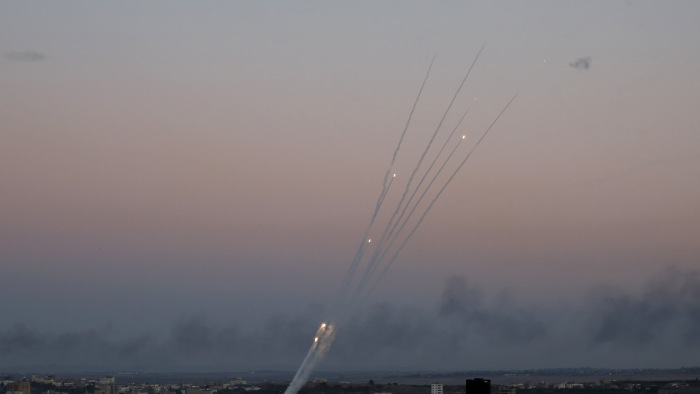 Rakétazápor a Gázai övezetben