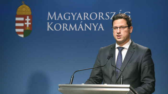Gulyás Gergely: nem a Fidesznek, hanem az Európai Néppártnak van szüksége segítségre