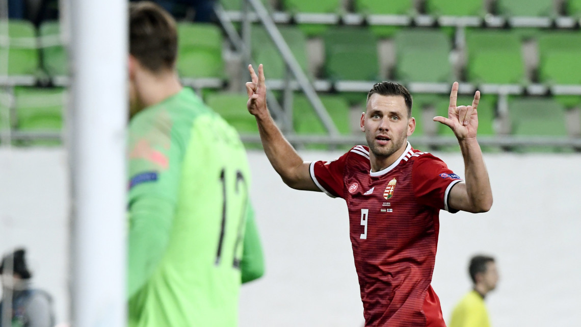 Szalai Ádám gólöröme a labdarúgó Nemzetek Ligája csoportkörének utolsó fordulójában játszott Magyarország - Finnország mérkőzésen a budapesti Groupama Arénában 2018. november 18-án.