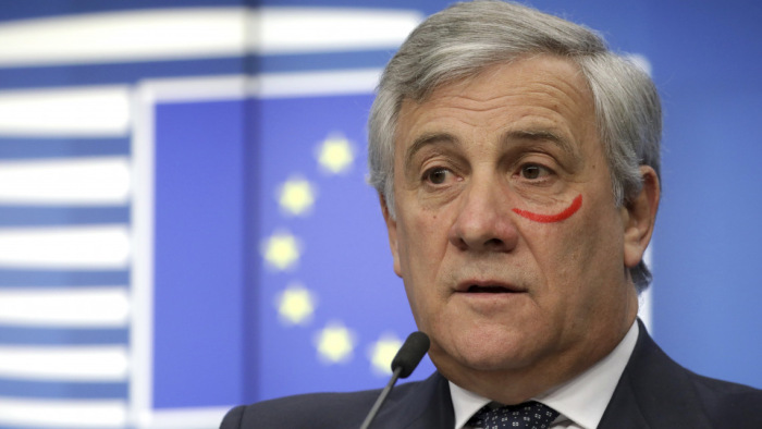 Szolidaritást vállal az erőszaknak áldozatul esett nőkkel az Európai Parlament elnöke