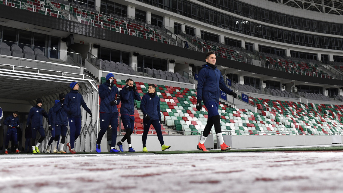 A Vidi FC labdarúgócsapatának játékosai a fehérorosz BATE Boriszov elleni Európa-liga-mérkőzés előtti napon tartott edzésen Minszkben 2018. november 28-án.