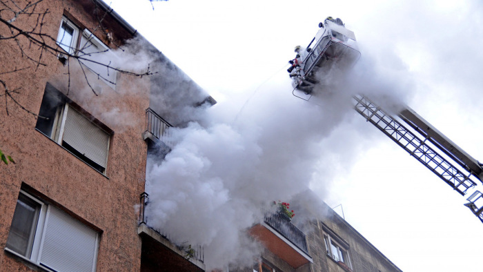 Figyelmeztet a tűzoltószakszervezet: lasszóval kell fogni az új jelentkezőket