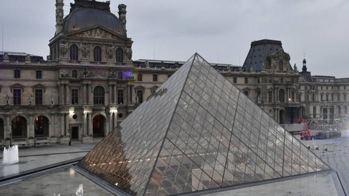 Drasztikus lépésre szánta el magát a Louvre a párizsi olimpia előtt