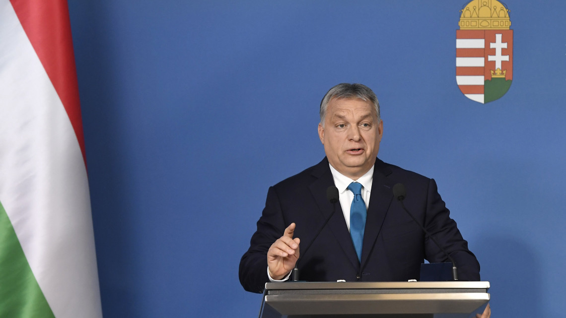 Orbán Viktor miniszterelnök a Kormányinfó sajtótájékoztatón a Miniszterelnöki Kabinetiroda Garibaldi utcai sajtótermében 2019. január 10-én.
