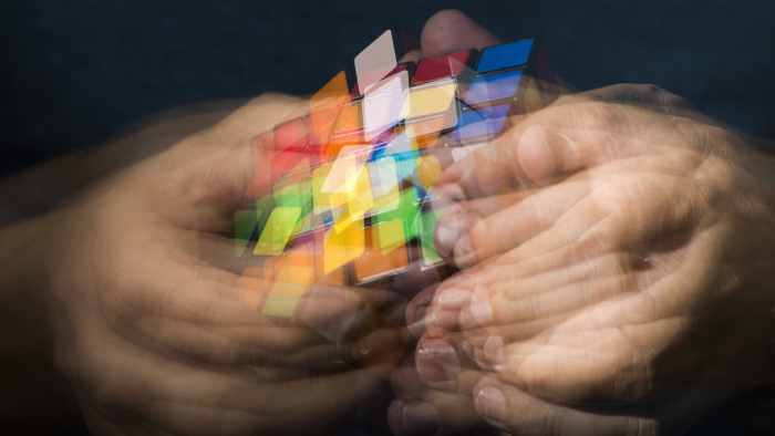 Digitális Rubik-kocka repít át a virtuális világba