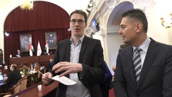 A Jobbikkal is együttműködne az MSZP és a Párbeszéd főpolgármester-jelöltje