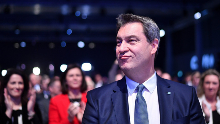 A bajor kormányfő is üzent Orbán Viktornak