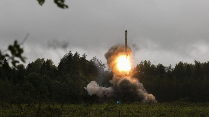 Hivatalos: Fehéroroszországba mehetnek az orosz atomfegyverek