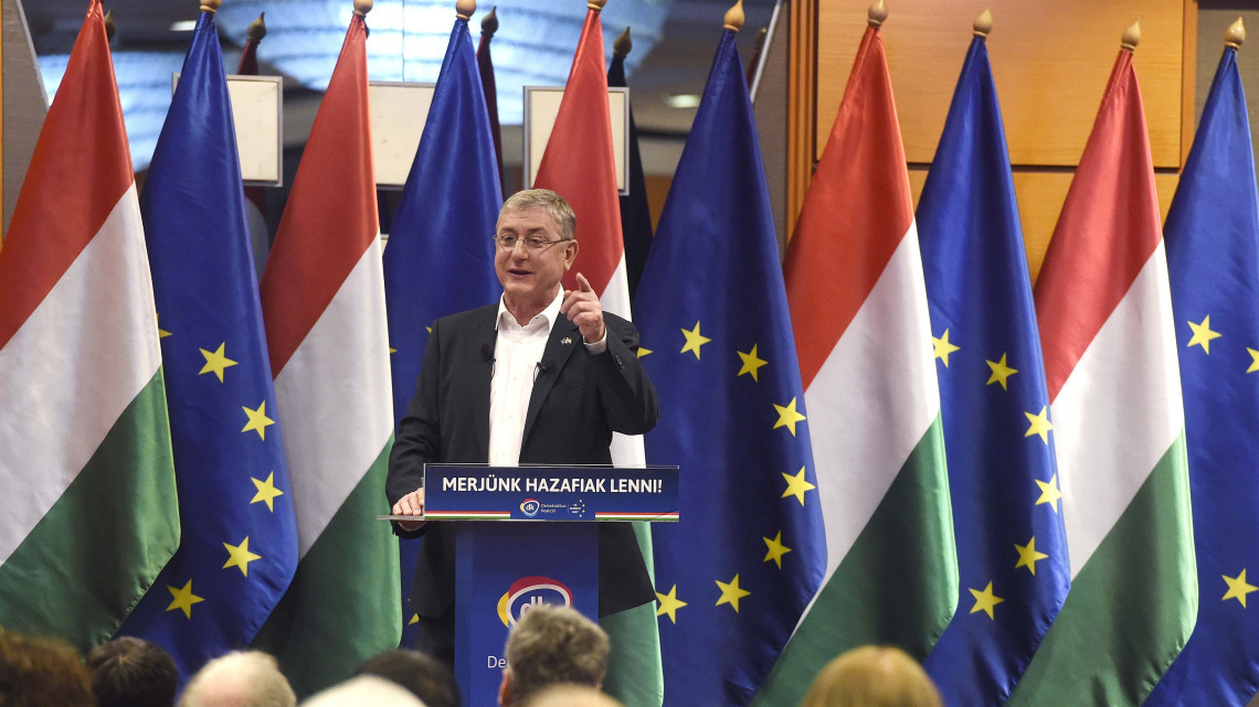 Gyurcsány Ferenc, a Demokratikus Koalíció (DK) elnöke 15. évértékelő beszédét tartja Budapesten, a Sofitel Hotelben 2019. február 9-én.