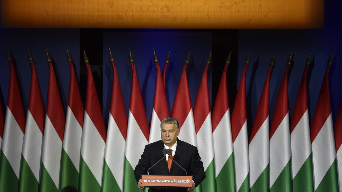 Orbán Viktor miniszterelnök hagyományos évértékelő beszédét tartja a Várkert Bazárban 2018. február 18-án.