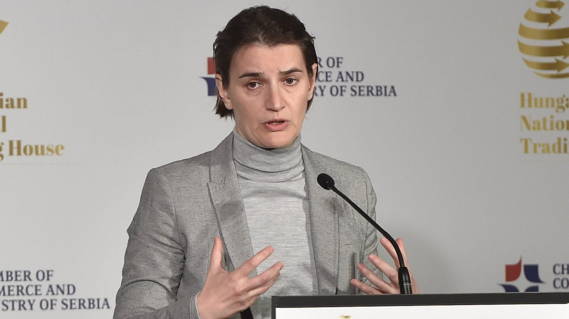 Ana Brnabic szerb miniszterelnök beszél a magyar-szerb üzleti fórumon Budapesten 2018. február 9-én.