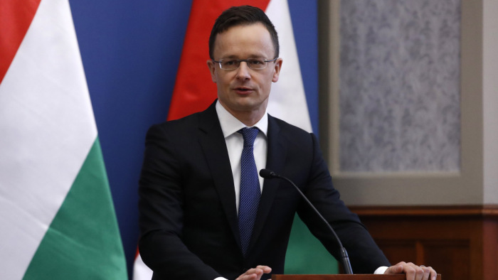 Szijjártó Péter: fontos szerződéseket írunk alá Vlagyimir Putyin budapesti látogatásakor