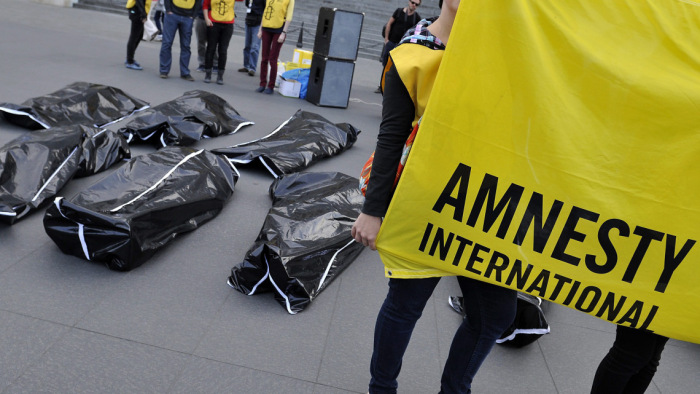 Beépített rasszizmussal vádolják a jogvédő Amnesty Internationalt