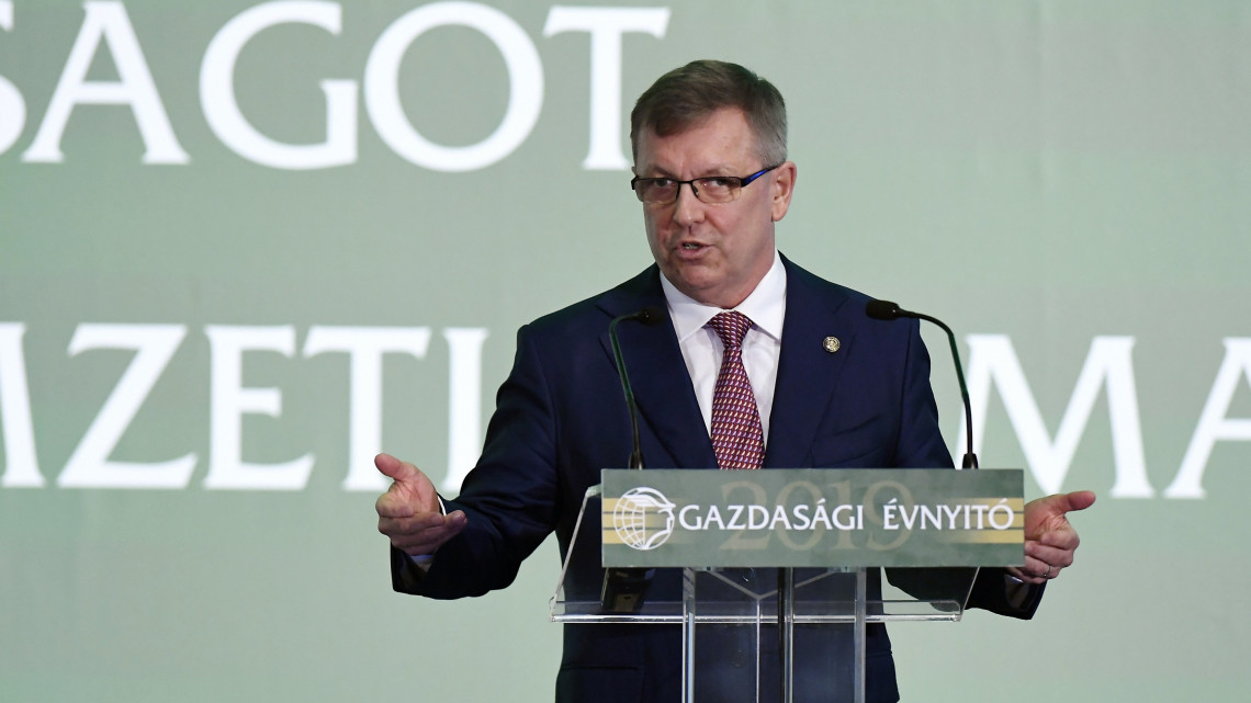 Matolcsy György, a Magyar Nemzeti Bank elnöke beszédet mond a Magyar Kereskedelmi és Iparkamara gazdasági évnyitóján a budapesti New York Palace szállodában 2019. február 27-én.
