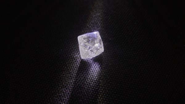 Olyan anyagra bukkantak egy gyémántban, amire még soha