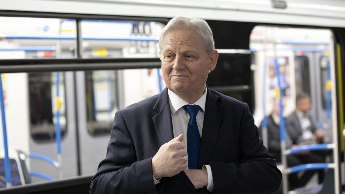 Tarlós István főpolgármester a 3-as metróvonal felújított északi, az Újpest-központ és Dózsa György út közötti szakaszának átadásán az Újpest-központ metróállomáson 2019. március 30-án.
