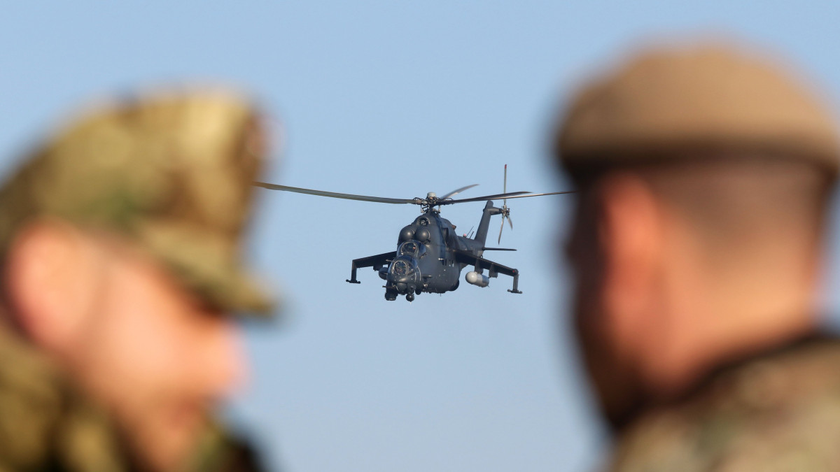 Mi-24 típusú helikopter a szolnoki helikopterbázison tartott technikai bemutatón 2018. december 13-án.