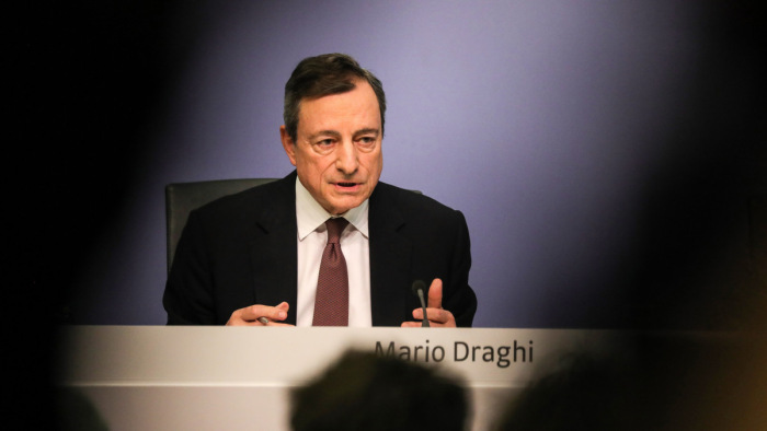 Szakértőkormány alakítására kérte fel az olasz államfő az Európai Központi Bank exelnökét