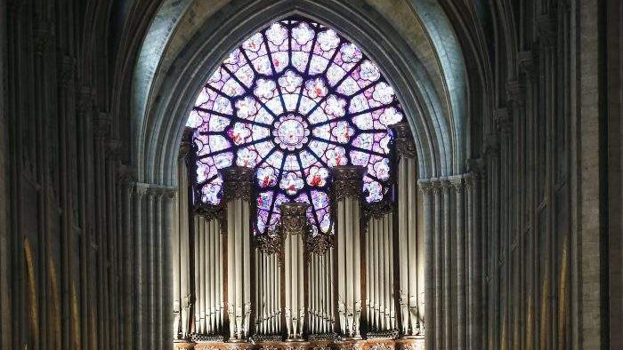 Teljesen szétszedik a Notre-Dame orgonáját