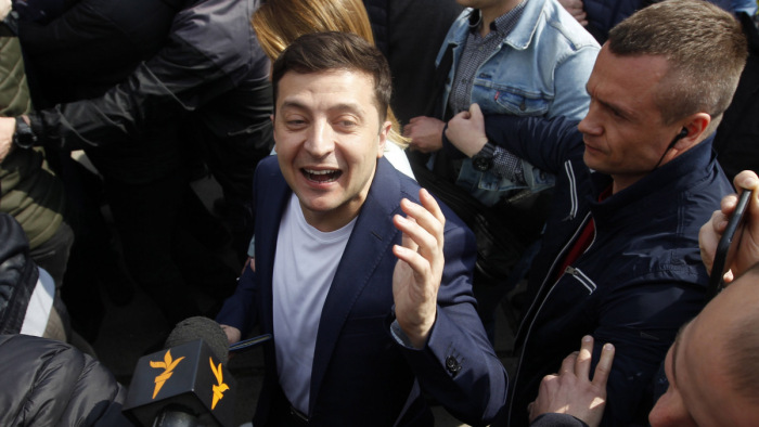 Hatalomváltást jósolnak az exit pollok Ukrajnában